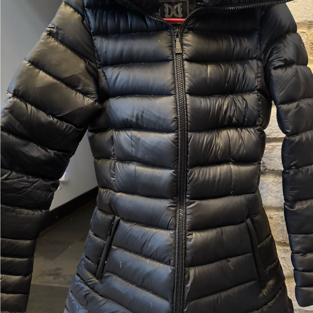 Dawn Levy Women's Black Puffer Jacket